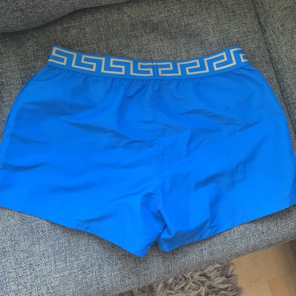 *NWT* Versace Greca band swim trunks XL, sold out in stores - Picture 6 of 8